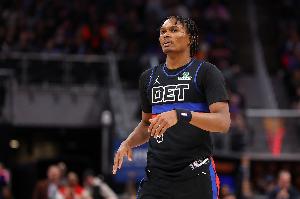 实时比分-攻防一体！奥萨尔半场9中5拿到12分5板2帽 正负值+14最高