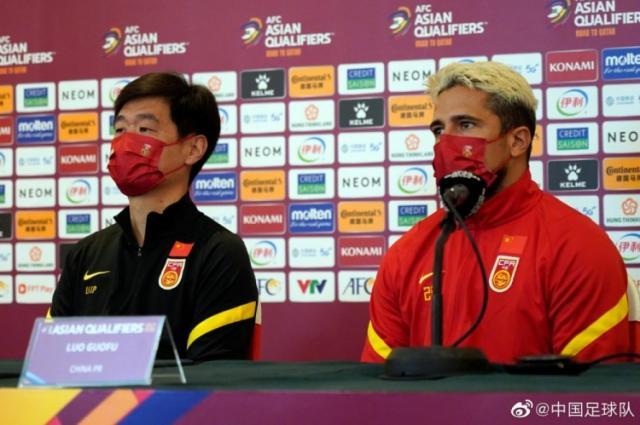 足球篮球直播-李霄鹏确认洛国富首发 盼赢下对手增添节日气氛